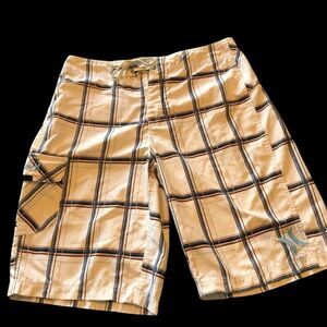 Hurley Men’s Swim Trunks in Plaid with pockets and Tie Waistband Size 32